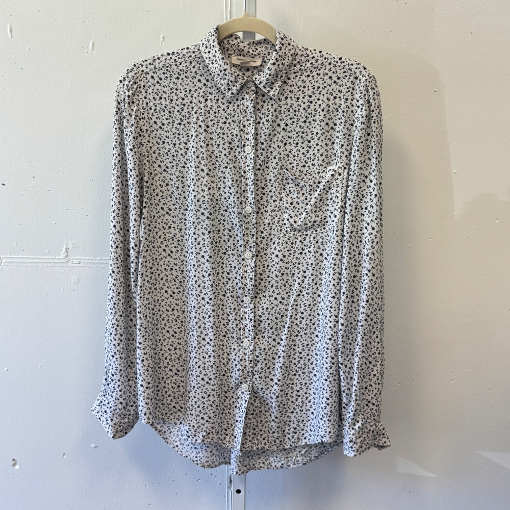 Beachlunchlounge Floral Button Down Shirt White Navy Viscose Womens Medium Ditsy